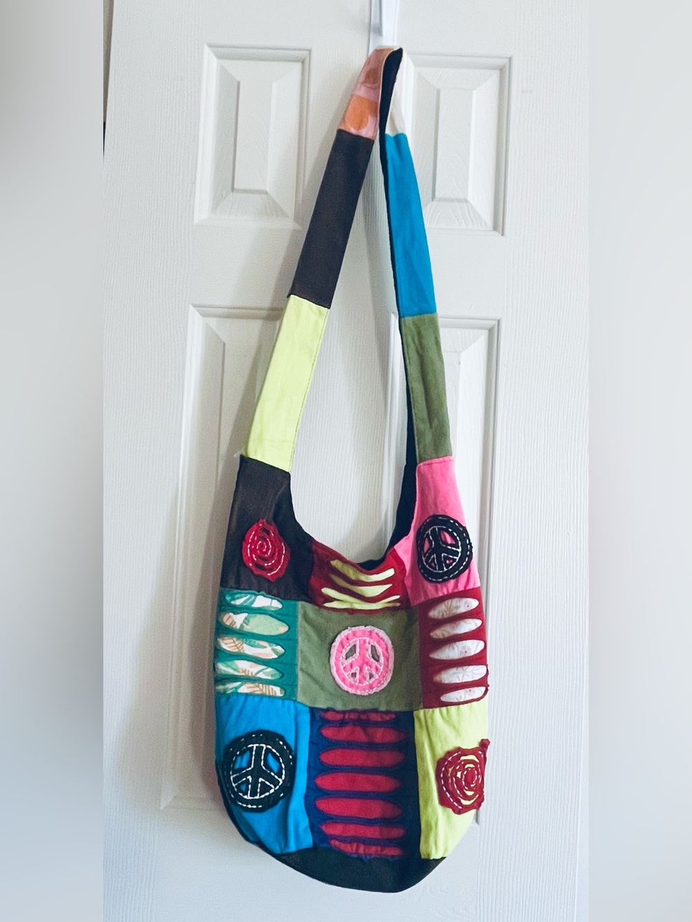 Colorblock Peace Sign Patchwork Shoulder Bag - Pink/Blue/Green